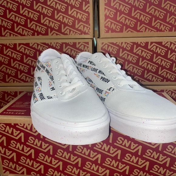Vans Ward Pride Love Wins NIB - Picture 4 of 8